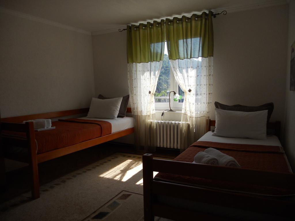Apartment Djukovic Petrovac Buitenkant foto