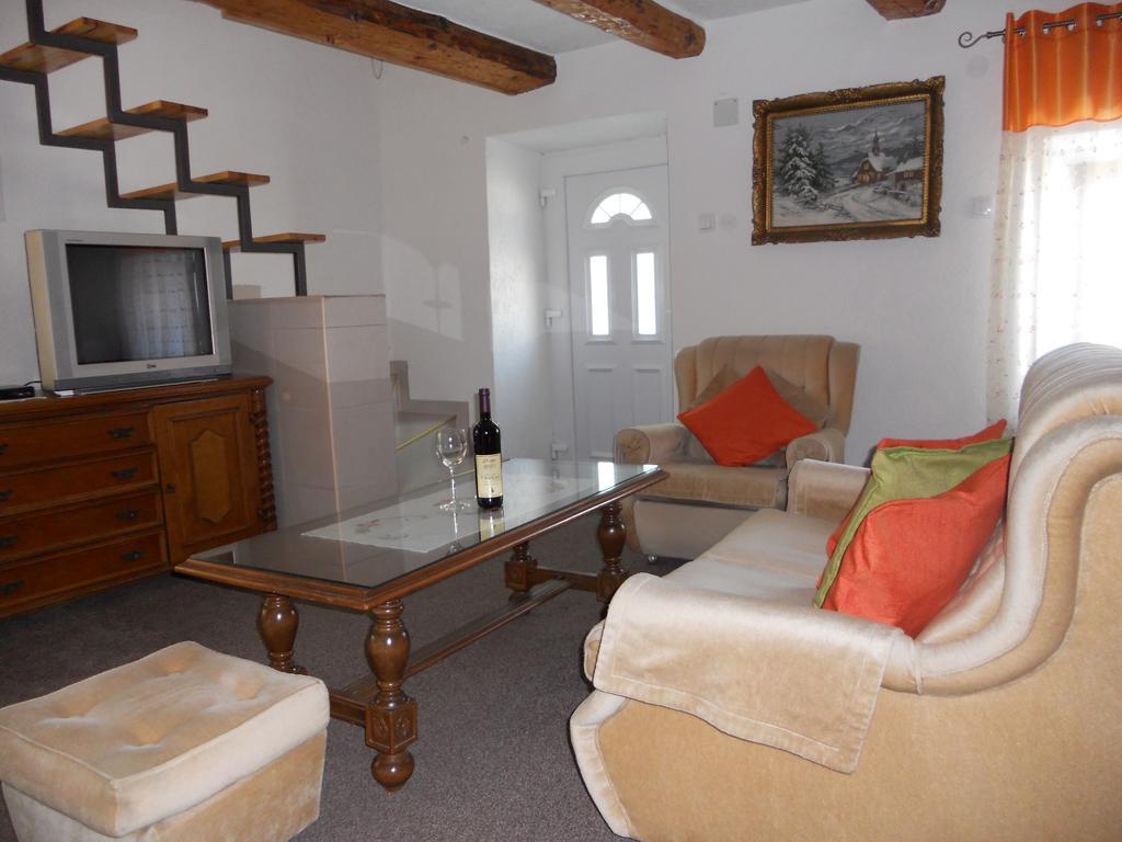 Apartment Djukovic Petrovac Buitenkant foto