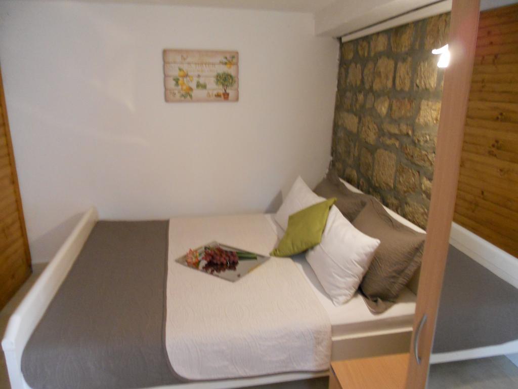 Apartment Djukovic Petrovac Buitenkant foto
