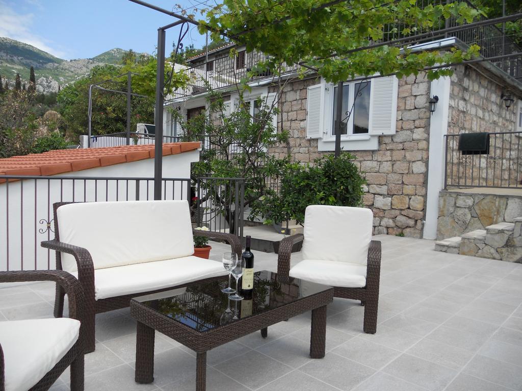 Apartment Djukovic Petrovac Buitenkant foto