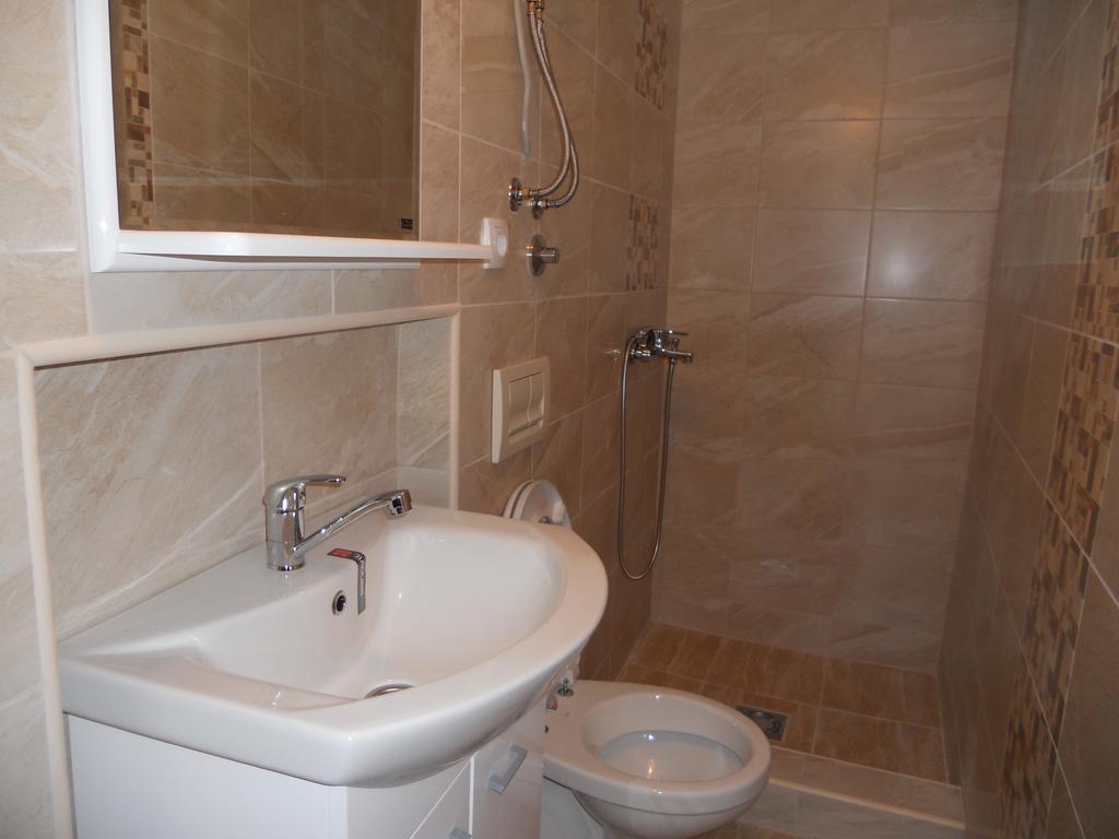 Apartment Djukovic Petrovac Buitenkant foto